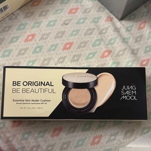 Jung saem mool Essential Skin Nuder Cushion - Cream 23 medium beep